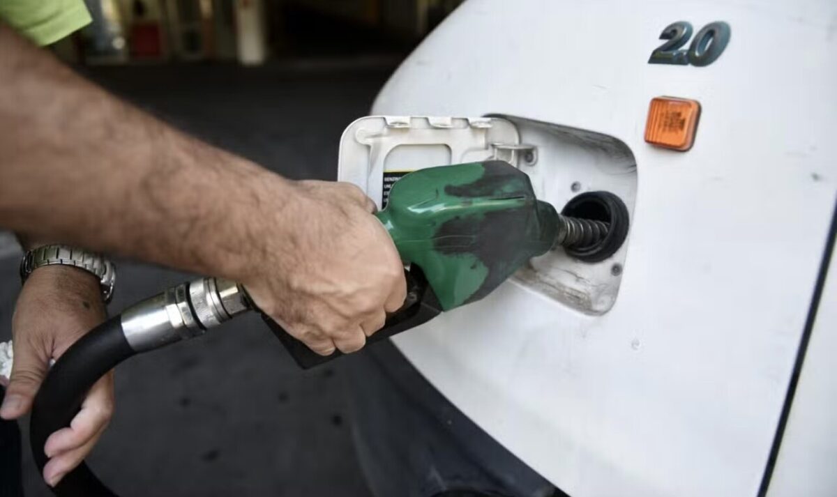 Πολύ δuσάρεστα νέα για τα καύσιμα – Αuτή είναι η νέα τıμής της βενζίνης