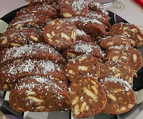 Ο πιο εύκολος σοκολατένιος κορμός ψυγείου με πτι μπερ – Έτοιμος σε 10 λεπτά και εξαφανίζεται!