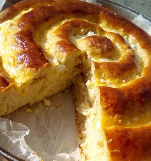 Κασεροτυρόκουλουρα αφράτη – Εύκολη συνταγή με κασέρι και φέτα