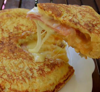 Ισπανική ομελέτα γεμιστή – Με τυρί που λιώνει!