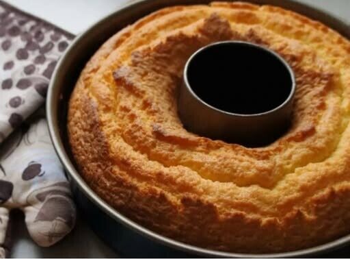 Το απόλυτο κόλπο για να ξεκολλάει πάντα το κέικ από τη φόρμα