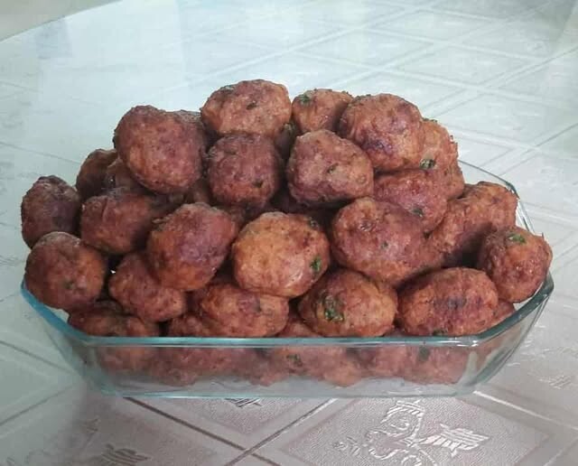 Αυτό είναι το κόλπο για αφράτους κεφτέδες. Τους έφτιαξα και δεν έμεινε ούτε ένας