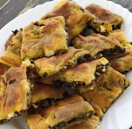 Αν αγαπάτε τις σπιτικές πίτες, αυτή τη συνταγή πρέπει οπωσδήποτε να τη δοκιμάσετε!