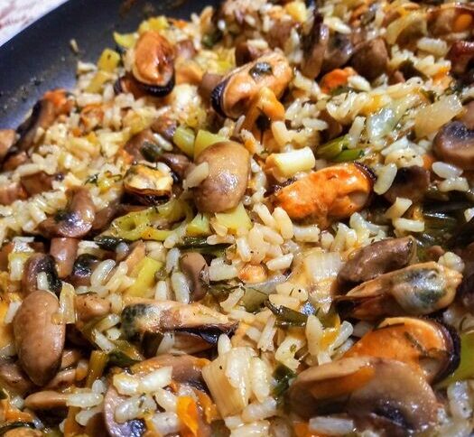 Μυδοπίλαφο ζουμερό και πεντανόστιμο – έτσι το κάνω πάντα