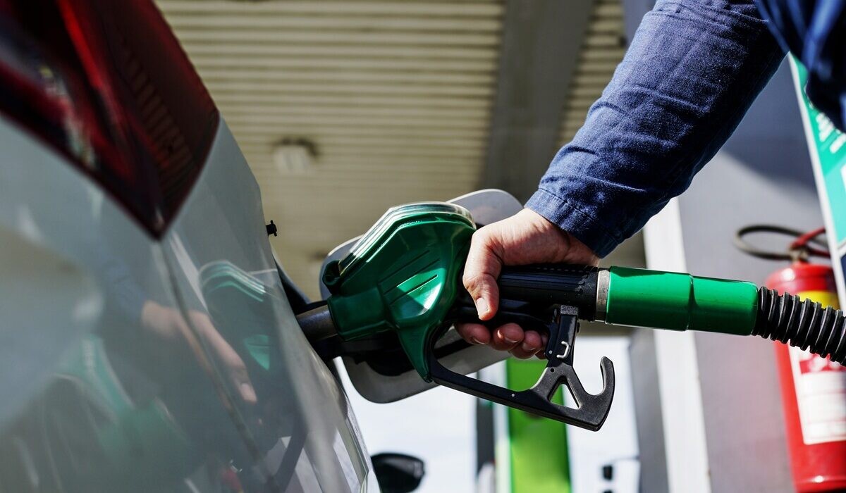 ΣΟΚ: Αύξηση στα καύσιμα σε λίγες ώρες στην Ελλάδα – Η νέα τιμή βενζίνης και diesel