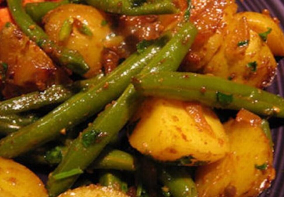 Το «κρυφό» υλικό που κάνει τα λαδερά να μοσχοβολούν – Κι όμως δεν είναι κύβος