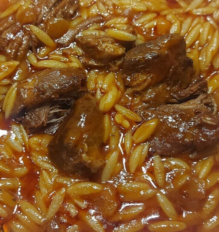 Το φαγητό που φτιάχνω και μου ζητούν συνέχεια τα παιδιά μου – μοσχαράκι γιουβέτσι με κριθαράκι