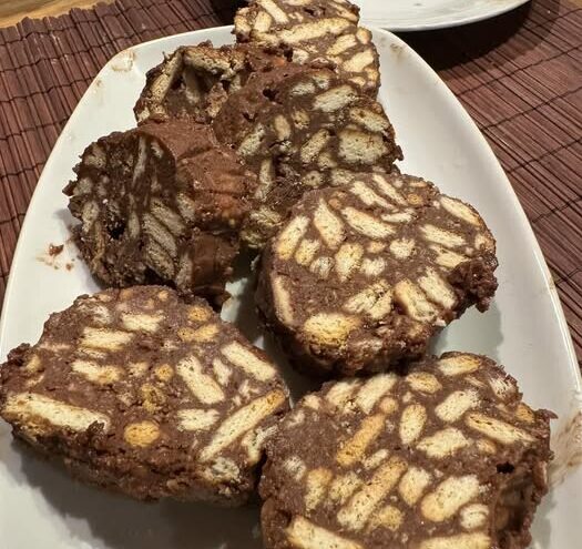 Το γλυκό με μπισκότα που γίνεται σε 5 λεπτά