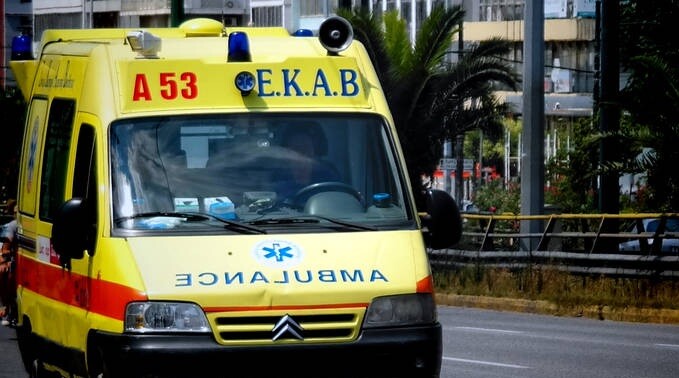 Έκτακτο: Τροχαίο με λεωφορείο στην Αθήνα – Αρκετοί τραυματίες