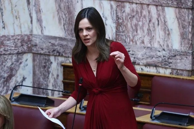 ΒΟΜΒΑ: Παραιτήθηκε από βουλεύτρια η Έφη Αχτσιόγλου – Η επιστολή της
