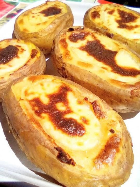 Γεμιστές Πατάτες “Μουσακάς”: Το πιο χορταστικό και εντυπωσιακό φαγητό για το Κυριακάτικο τραπέζι!