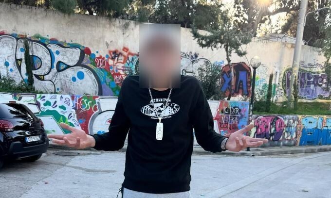 Νέα Σμύρνη: Συνελήφθη γιος πασίγνωστού ηθοποιού ύστερα από καταδίωξη – Προσπάθησε να διαφύγει