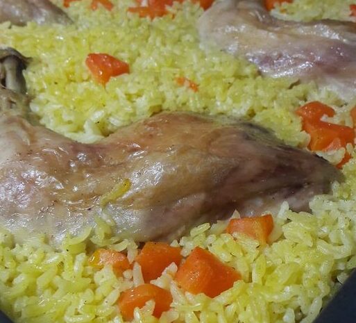 Κοτόπουλο με ρύζι στο φούρνο – Το πιο εύκολο πιλάφι φούρνου