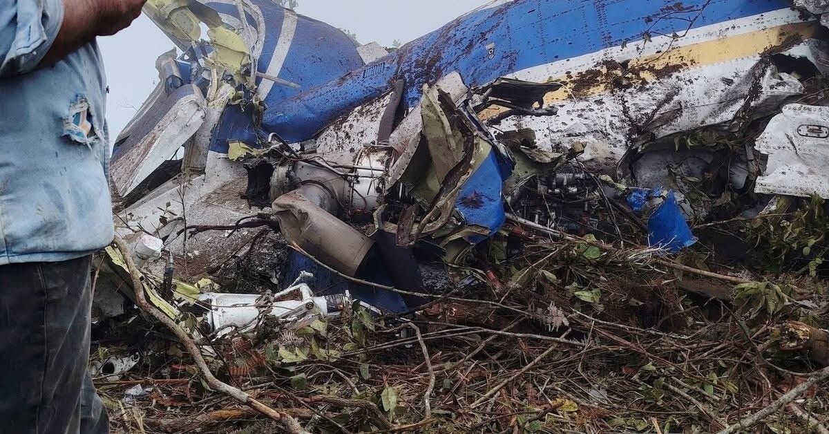 ΕΚΤΑΚΤΟ: ΣΥΝΕΤΡΙΒΗ ΑΕΡΟΠΛΑΝΟ ΠΟΛΙΤΙΚΩΝ – ΕΧΟΥΜΕ 15 ΝΕΚΡΟΥΣ