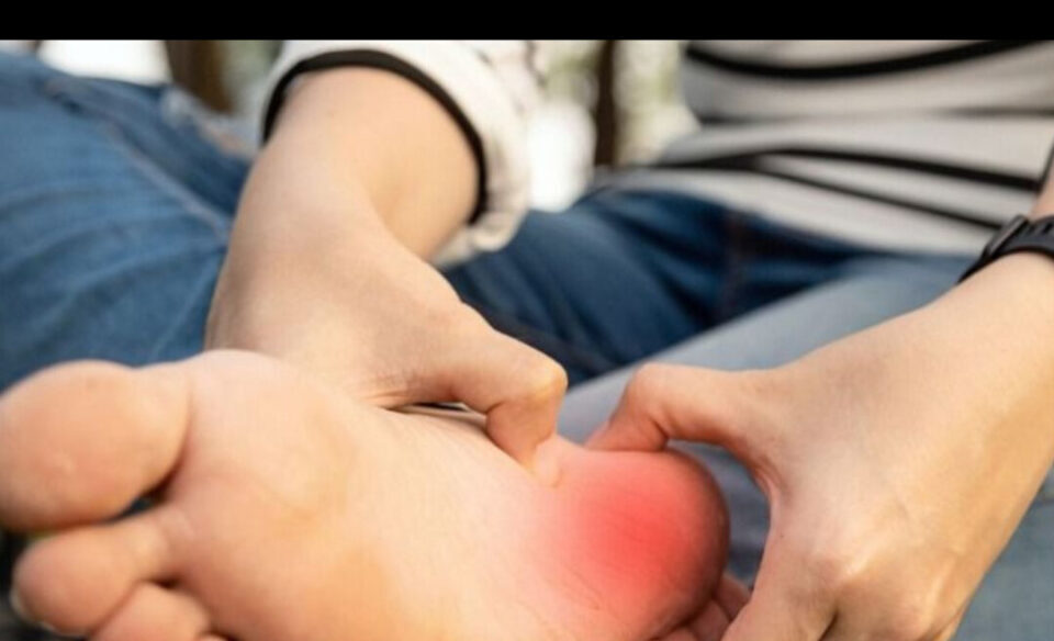 7 σημάδια στα πόδια που προαναγγέλλουν βλάβη στο συκώτι