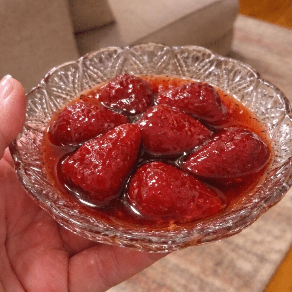 Γλυκό φράουλα που πετυχαίνει πάντα – Το μυστικό με τη γάστρα!