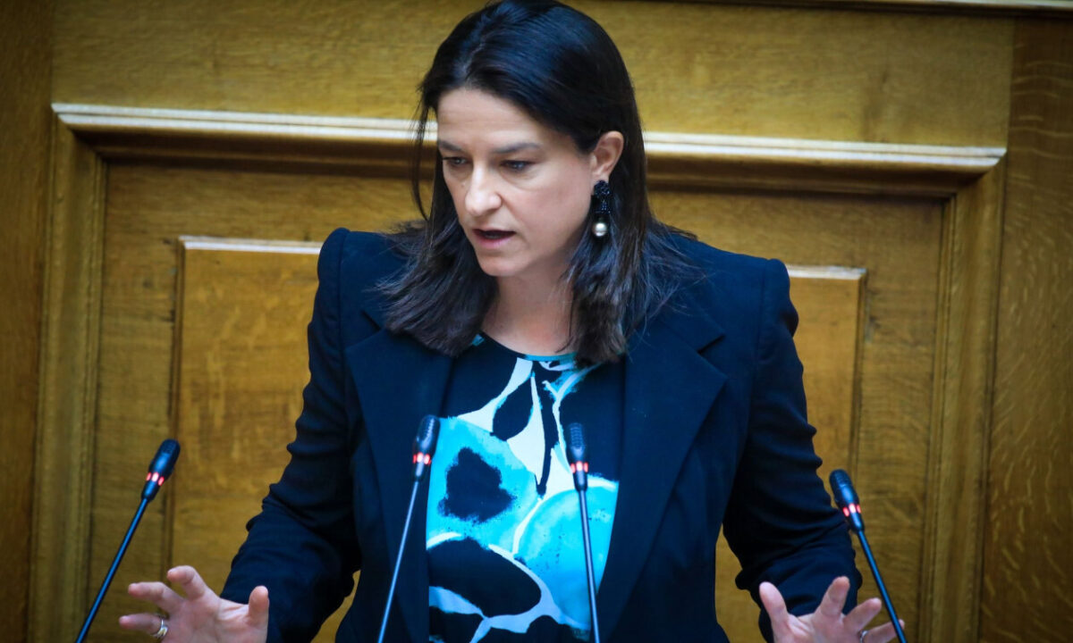 Τέλος, οριστικό: Μόλις το ανακοίνωσε η Κεραμέως για τις συντάξεις χηρείας