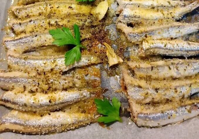 Γαύρος ψητός στον φούρνο σε 10 λεπτά με απλά υλικά