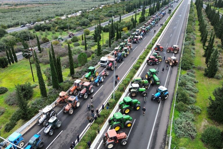 ΕΚΤΑΚΤΟ – ΠΟΙΟ ΛΙΜΑΝΙ ΘΑ ΚΛΕΙΣΟΥΝ ΤΩΡΑ ΟΙ ΑΓΡΟΤΕΣ