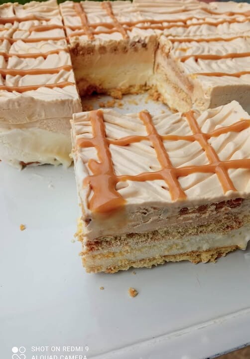 Τούρτα παγωτό καραμέλα που γίνεται χωρίς κόπο και τρελαίνει κόσμο