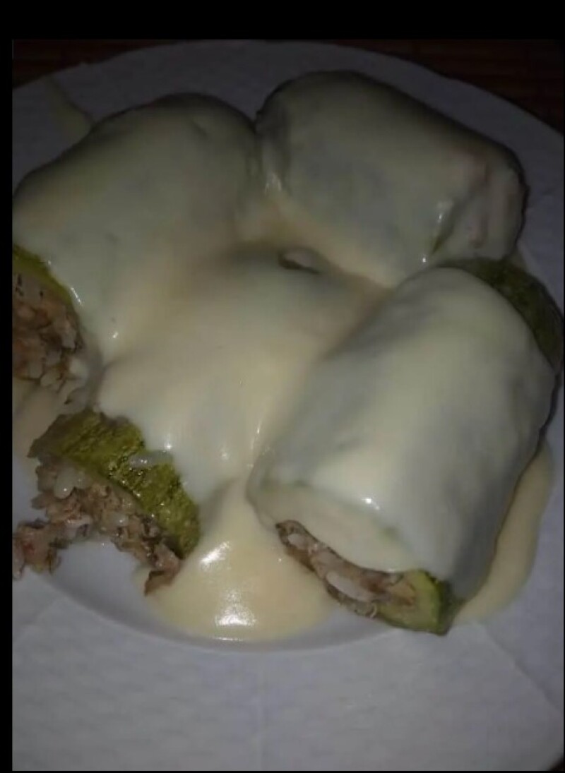 Κολοκυθάκια γεμιστά κατσαρόλας με μπεσαμέλ αυγολέμονο – απίστευτη γεύση