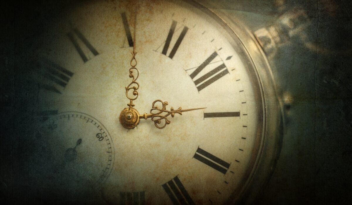 Avατpoπn λίγο πριν από την αλλαγή της ώρας την Κυριακή