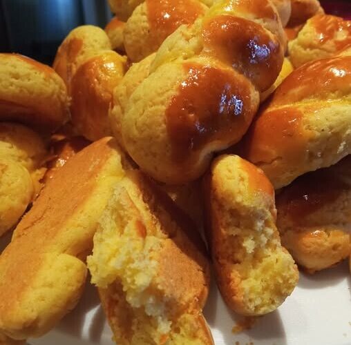 Τα πιο μυρωδάτα κουλουράκια πορτοκαλιού που θα φτιάξεις ποτέ – Με 1 ποτήρι χυμό και γίνονται αφράτα!