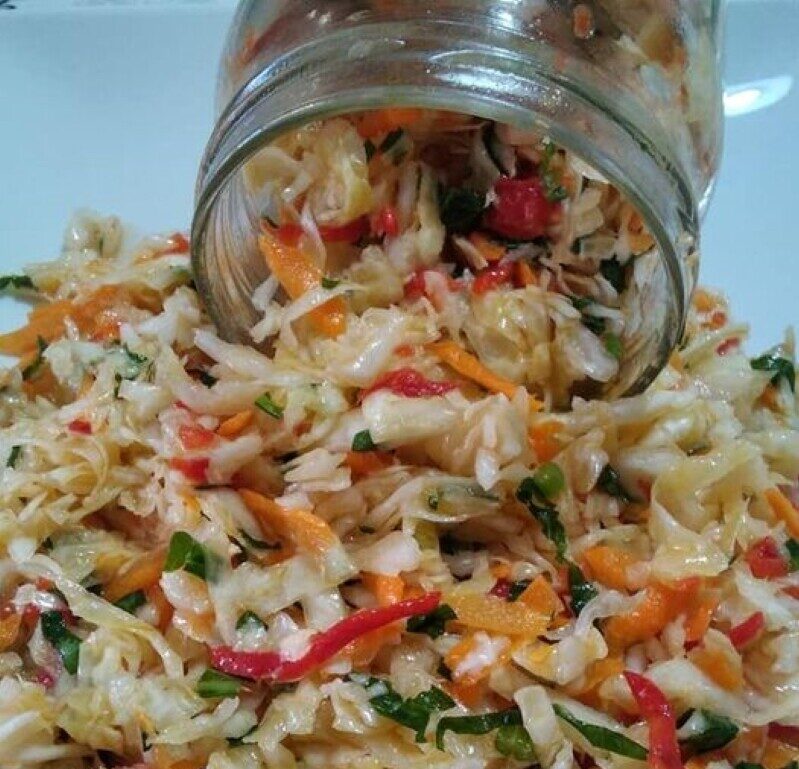 Το μυστικό για τραγανό και πετυχημένο λάχανο τουρσί