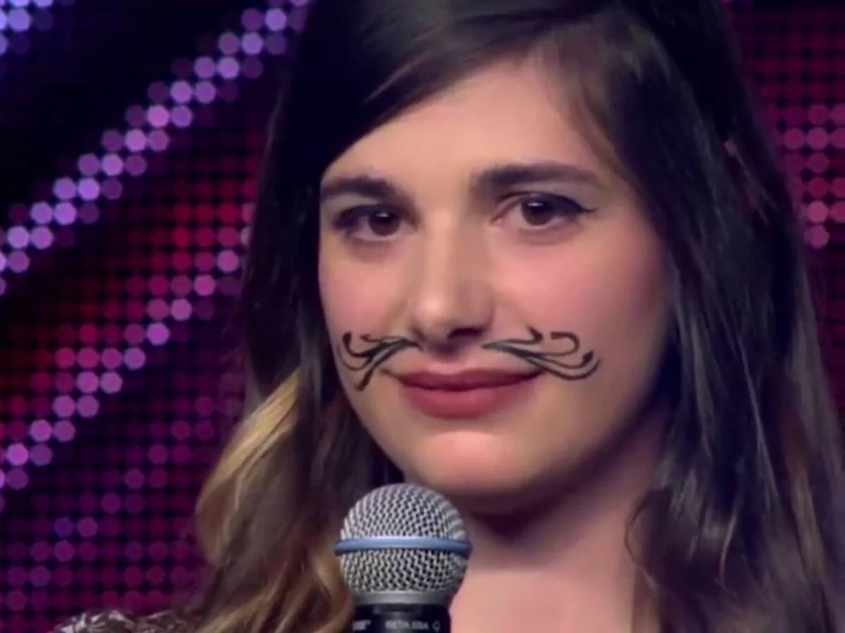 Ποια είναι η τραγουδίστρια Νωαίνα που είναι μάρτυρας κατηγορίας στην υπόθεση Μαζωνάκη-Ο Σάλος που είχε προκαλέσει στο X Factor