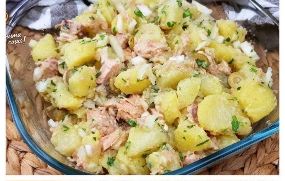 Πατατοσαλάτα με τόνο και ελιές – Δροσερή, εύκολη και πεντανόστιμη