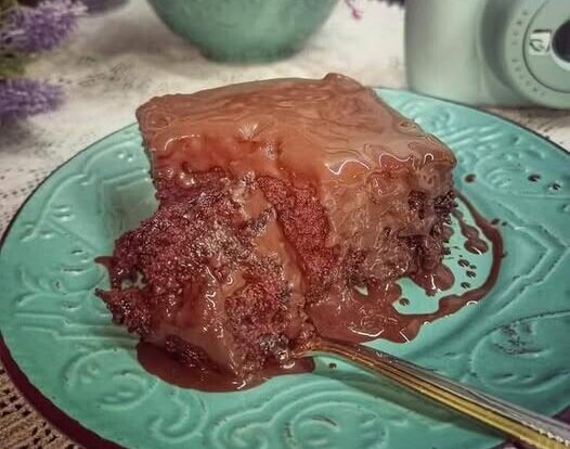 Νηστίσιμη και ζουμερή σοκολατόπιτα – Χωρίς μίξερ