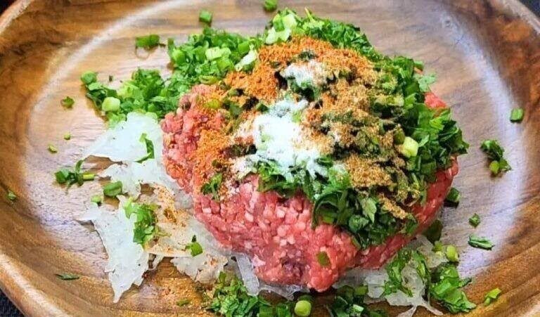 Η συνταγή με κιμά που δεν μοιάζει με καμία άλλη