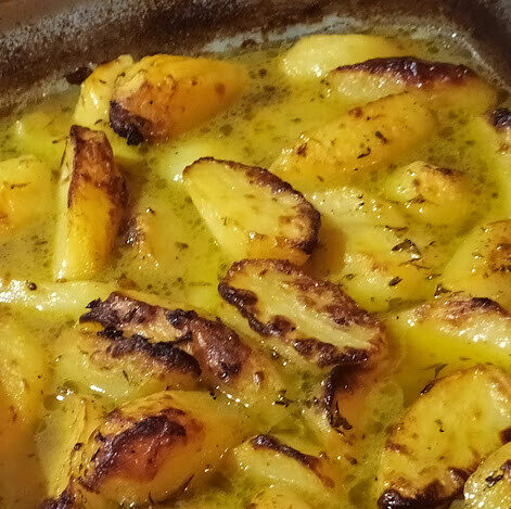 Το μυστικό για πατάτες φούρνου που μελώνουν