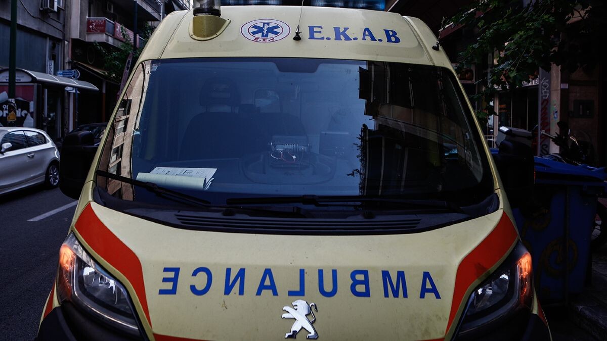 ΕΚΤΑΚΤΟ: ΚΑΤΕΡΡΕΥΣΕ ΠΟΛΥΚΑΤΟΙΚΙΑ ΣΤΑ ΠΕΤΡΑΛΩΝΑ!