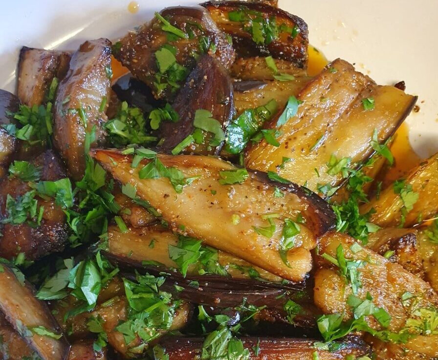 Η νηστίσιμη μελιτζανοσαλάτα που δεν λείπει από κανένα τραπέζι