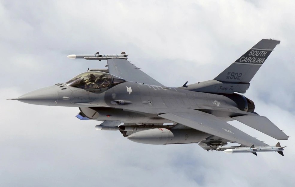 Έκτακτο με Τουρκικό Drone και Ελληνικά F16