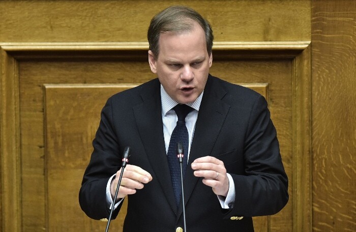 Είναι οριστικό πλέον: Η έκπληξη της χρονιάς με Μητσοτάκη – Καραμανλή