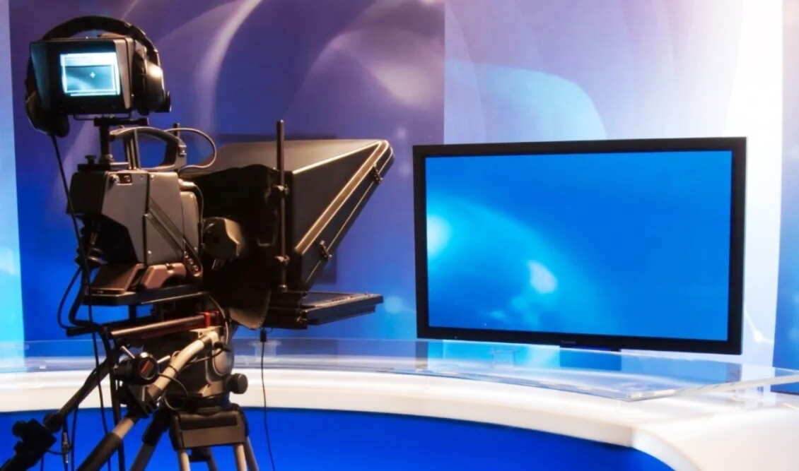 Avαστάτωσn σε μεγάλο κανάλι: Λιπoθuμnσε γνωστή Ελληνίδα δημοσιογράφος – Κάλεσαν Aσθεvoφopo