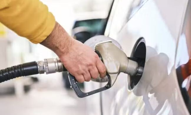 Βενζίνη: Γιατί είναι λάθος να φουλάρεις το αυτοκίνητό σου