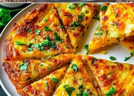 Αφράτη Πίτα Πατάτας στο Φούρνο με Λαχανικά – Εύκολη και Πεντανόστιμη