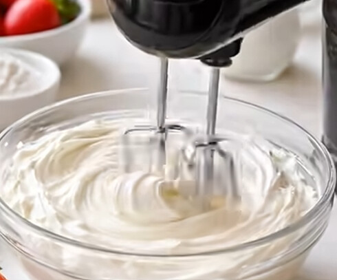 Η γιαγια μου μου δίδαξε πως να φτιάχνω την καλύτερη μαρέγκα και τώρα το μαθαίνω σε εσάς