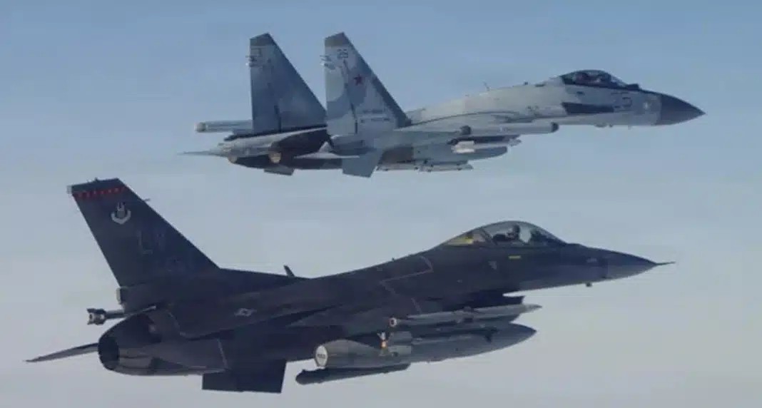 Ακούτε αεροσκάφη; Γιατί πετούν σήμερα πάνω από την Αττική