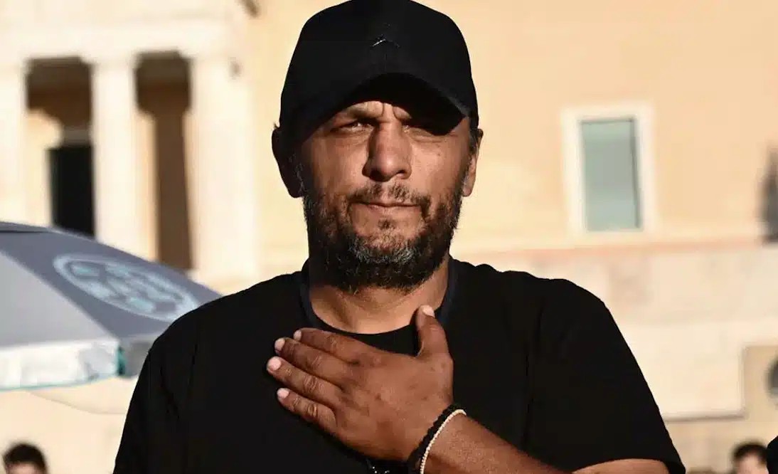 Ο Πάνος Ρούτσι Kαταγγέλει ότι αυτοκίνητο με φιμέ τζάμια, χωρίς πινακίδες, επιχείρησε να τον πατnσει