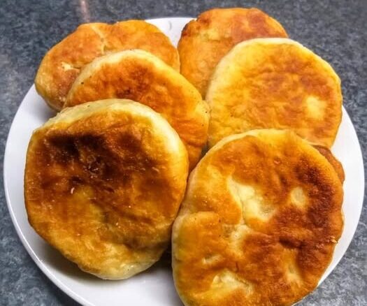 Τυροπιταράκια και πατατοπιταράκια τηγανιού – Παραδοσιακή συνταγή σαν της γιαγιάς
