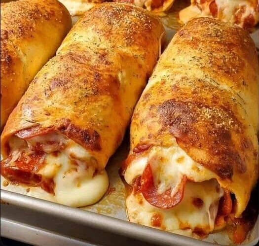 Το πιο εύκολο σνακ με ζύμη πίτσας που θα λατρέψεις