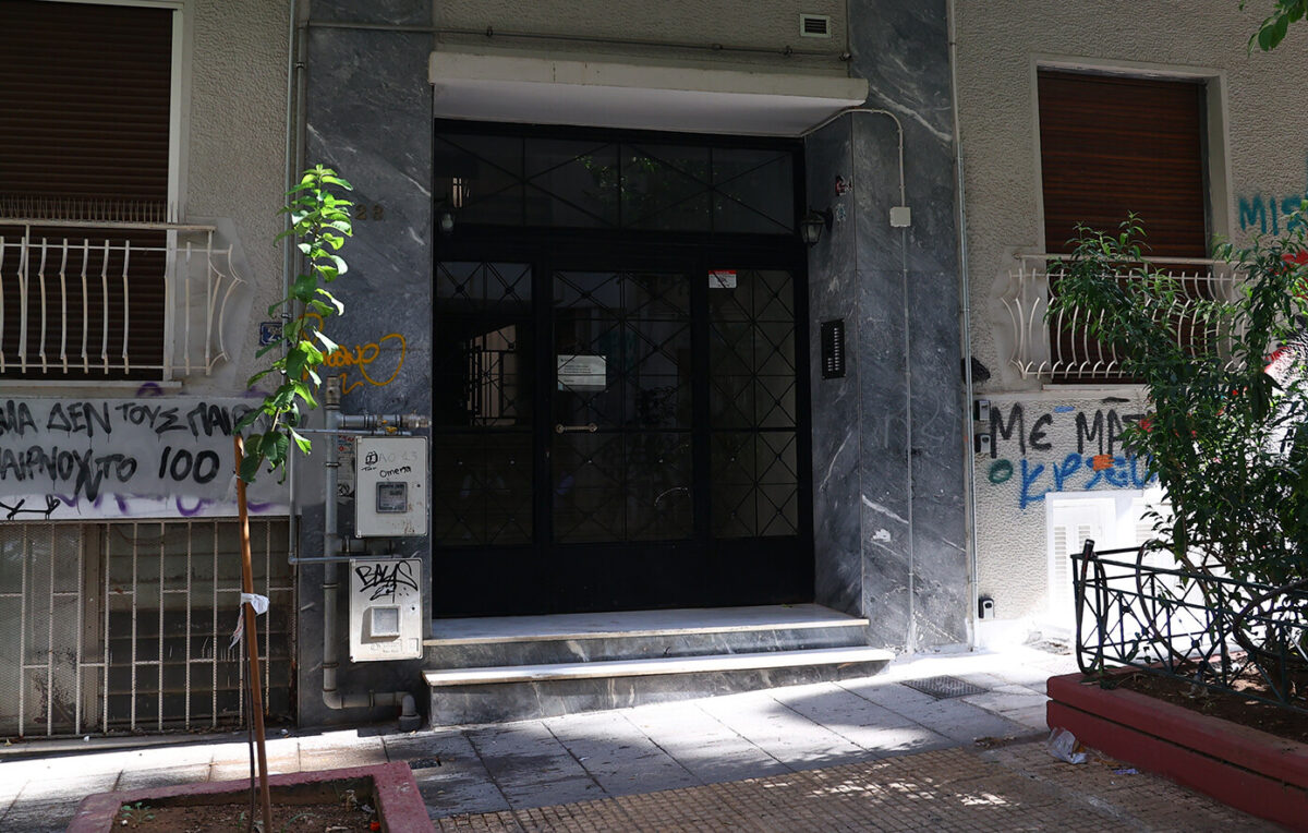 Μόλις αποκαλύφθηκε η φρίκη: Δυστυχώς είναι αλήθεια για τα παιδιά και το νεκρό βρέφος στην Κυψέλη