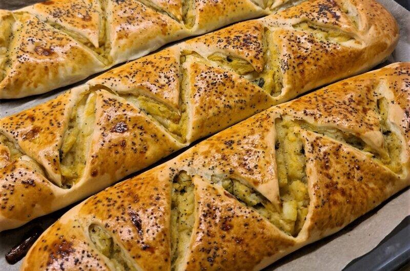 Η πιο εύκολη πατατόπιτα που θα φτιάξεις με λίγα υλικά