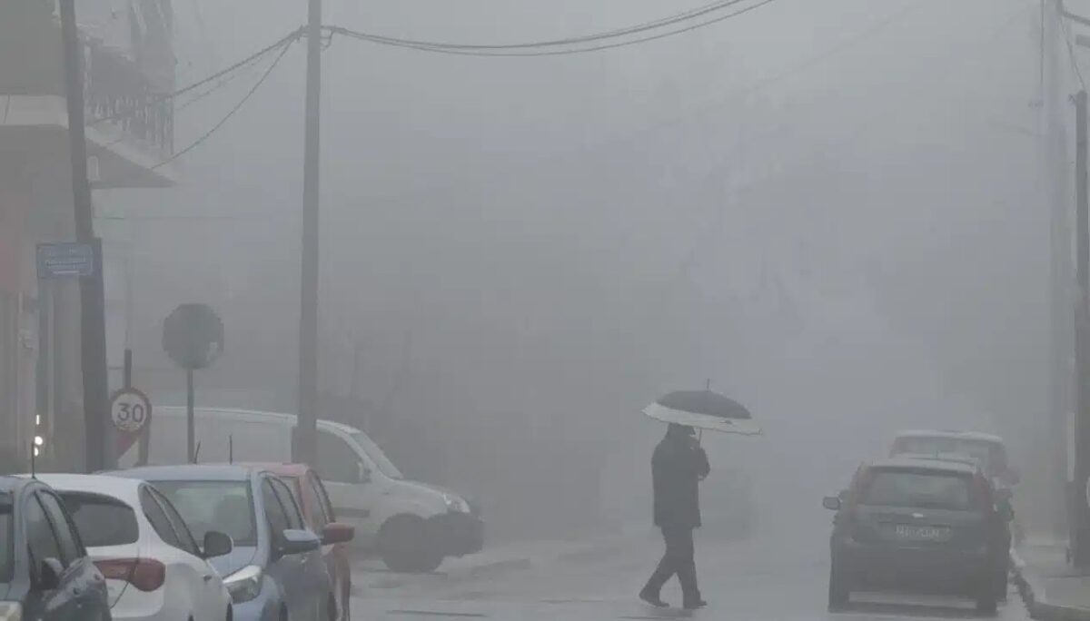 Τι ώρα θα χτυπήσουν την Αττική τα δύο μεγάλα κύματα βροχής