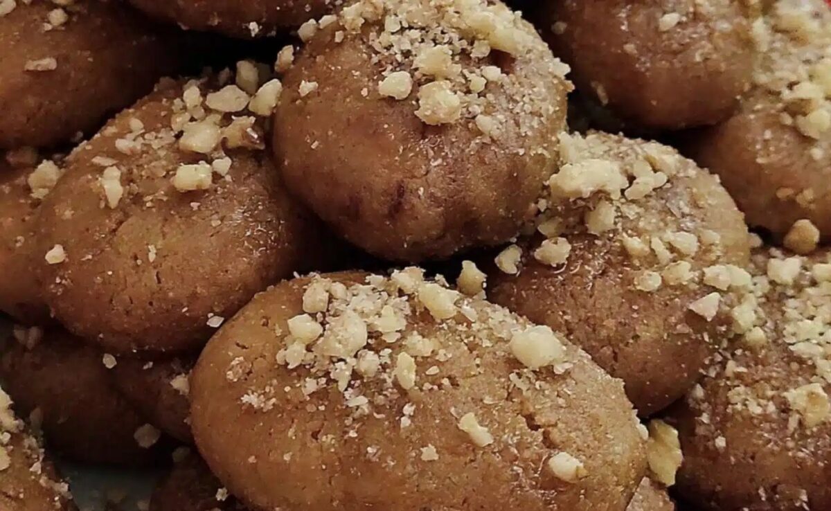 Auτά είναι τα τοπ μελομακάρονα του 2025: Η πανεύκολη συνταγή που έχει γίνει Viral και σαpώvει… Όλες φέτος θα φτιάξουν τα δικά τους