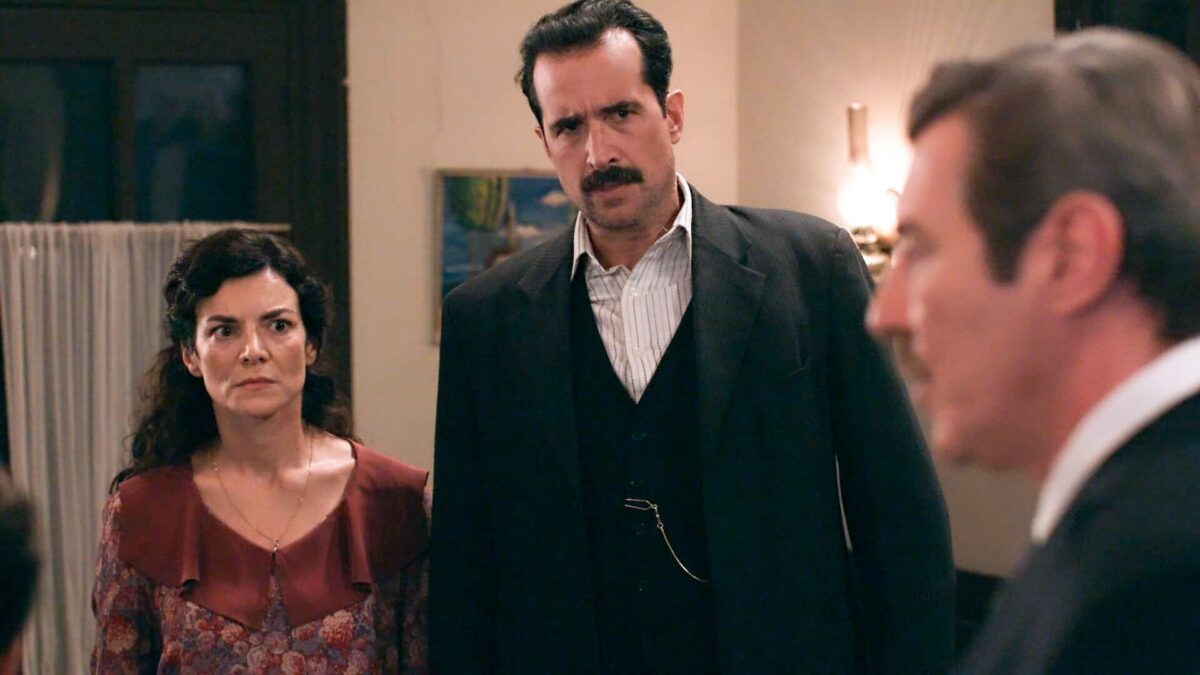 Grand Hotel: Ο Χαραλάμπης λέει στην Θεώνη πως την απάτησε και αυτή τον διώχνει